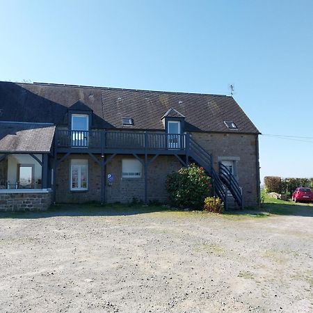 Maison Chaleureuse Avec Terrasse Et Vue Baie Avranches Exterior foto