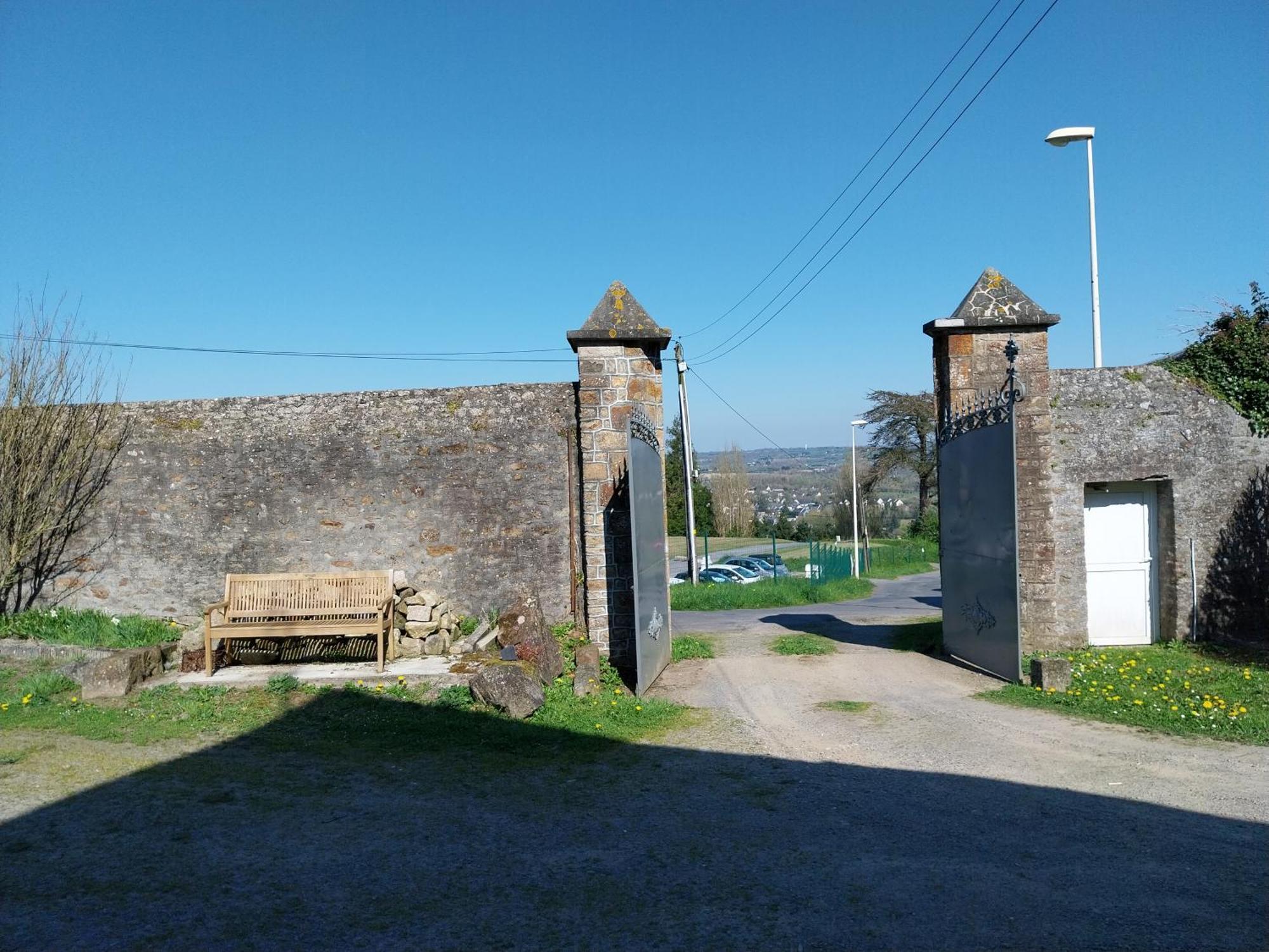 Maison Chaleureuse Avec Terrasse Et Vue Baie Avranches Exterior foto